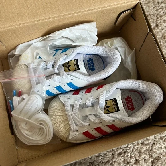 Adidas Superstar x Star Wars size 4K - Picture 6 of 6